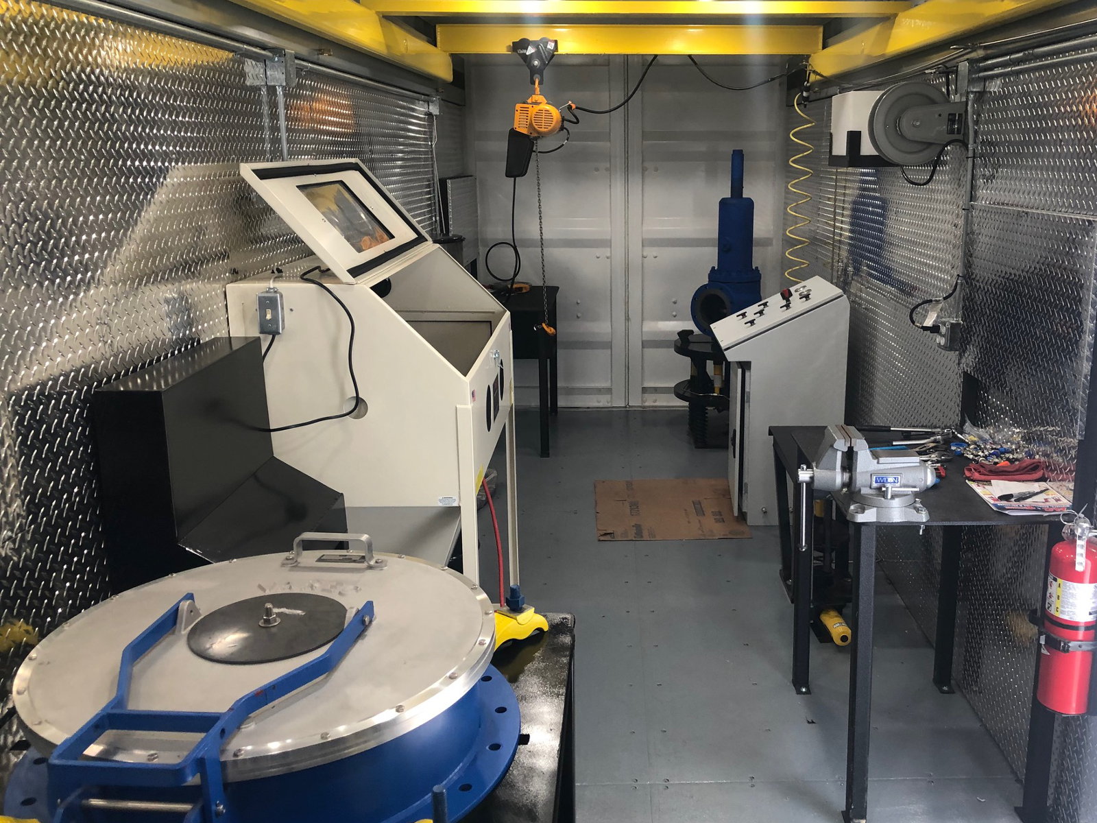 Onsite Repair with Mobile Field Service Units